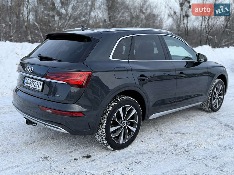 Внедорожник / Кроссовер Audi Q5 2021 в Луцке
