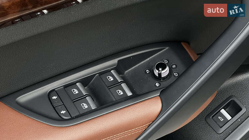 Внедорожник / Кроссовер Audi Q5 2019 в Киеве