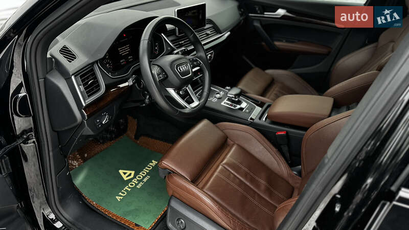 Внедорожник / Кроссовер Audi Q5 2019 в Киеве