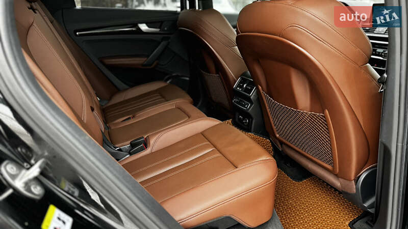 Внедорожник / Кроссовер Audi Q5 2019 в Киеве