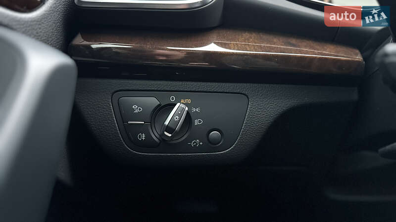 Внедорожник / Кроссовер Audi Q5 2019 в Киеве