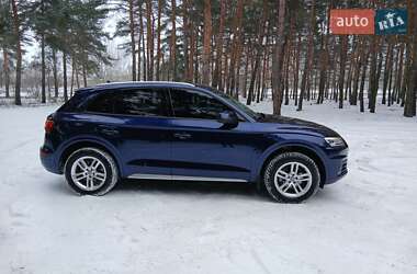 Позашляховик / Кросовер Audi Q5 2016 в Кам'янському