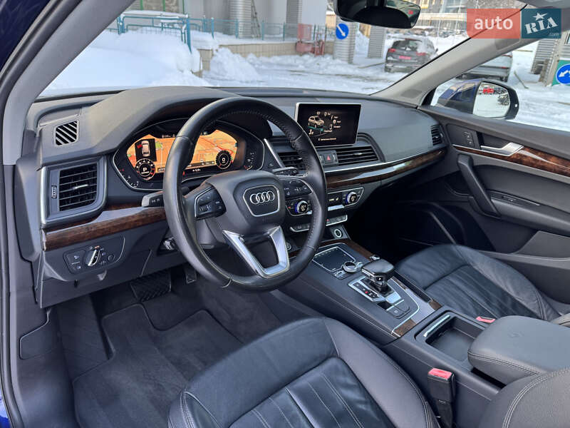 Внедорожник / Кроссовер Audi Q5 2018 в Тернополе