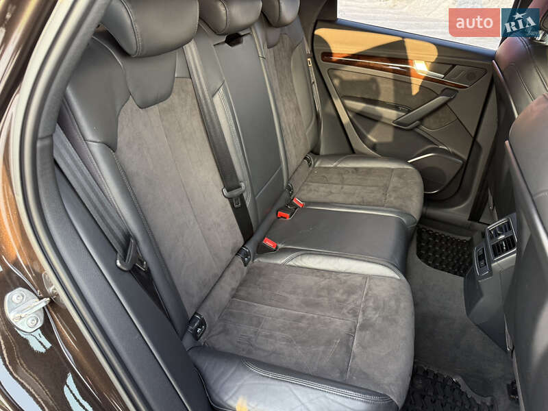 Внедорожник / Кроссовер Audi Q5 2017 в Киеве