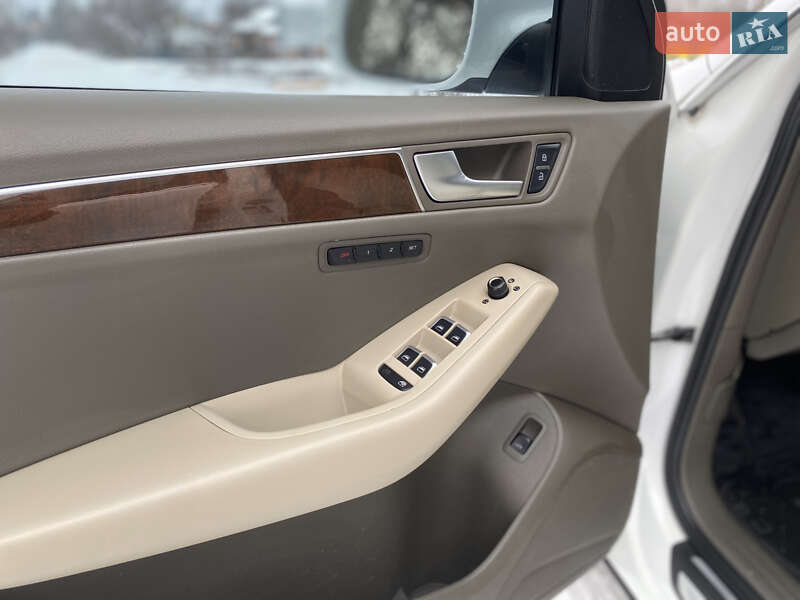 Внедорожник / Кроссовер Audi Q5 2011 в Полтаве