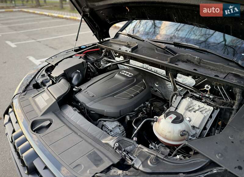 Внедорожник / Кроссовер Audi Q5 2017 в Киеве