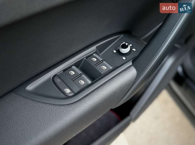 Внедорожник / Кроссовер Audi Q5 2017 в Киеве