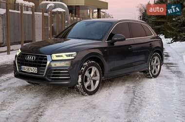 Позашляховик / Кросовер Audi Q5 2017 в Києві