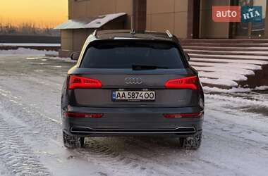 Внедорожник / Кроссовер Audi Q5 2017 в Киеве