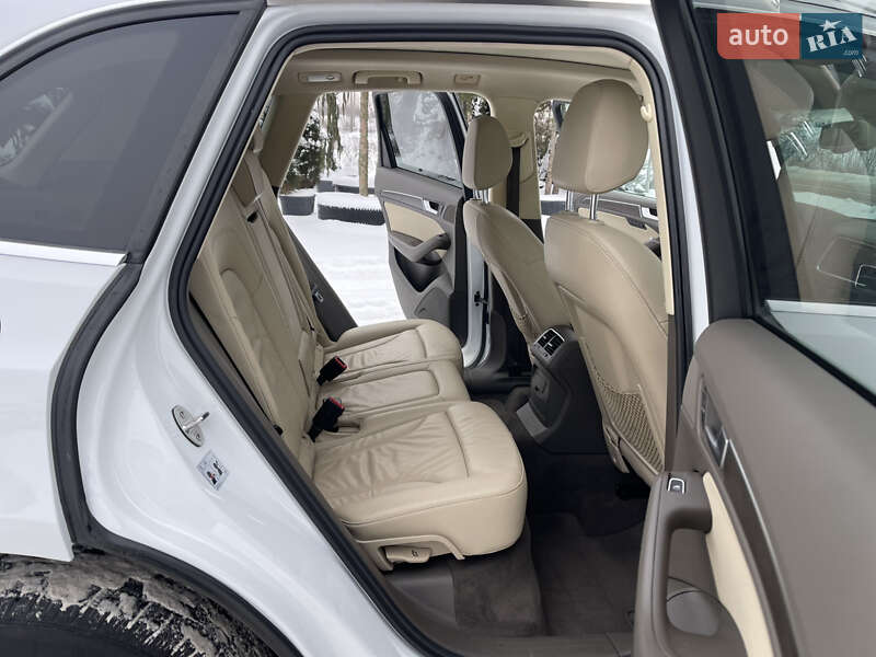 Внедорожник / Кроссовер Audi Q5 2015 в Луцке