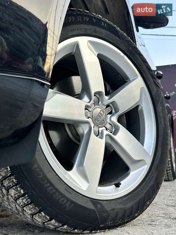 Внедорожник / Кроссовер Audi Q5 2011 в Сумах