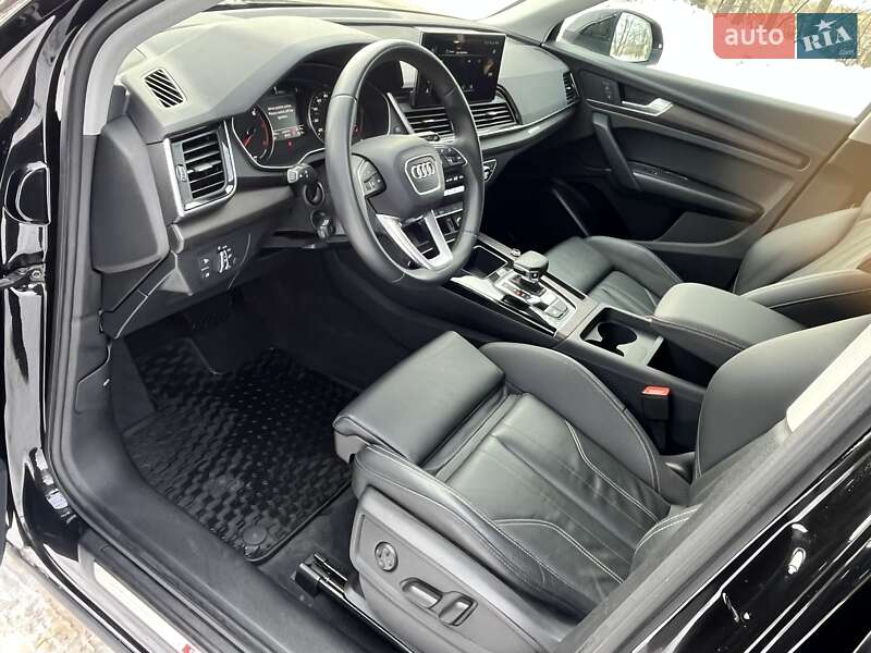 Внедорожник / Кроссовер Audi Q5 2023 в Киеве