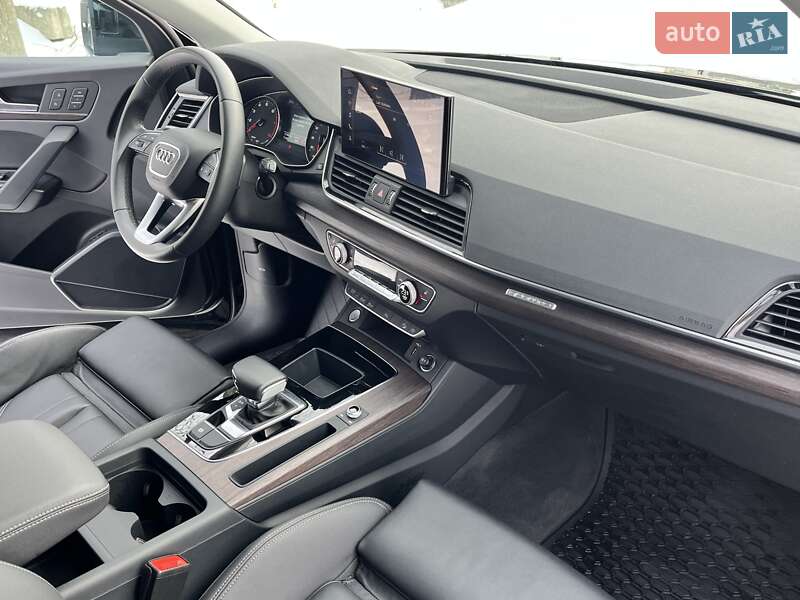 Внедорожник / Кроссовер Audi Q5 2023 в Киеве