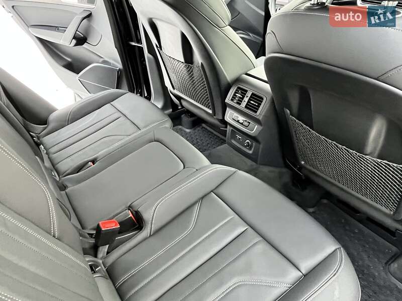 Внедорожник / Кроссовер Audi Q5 2023 в Киеве