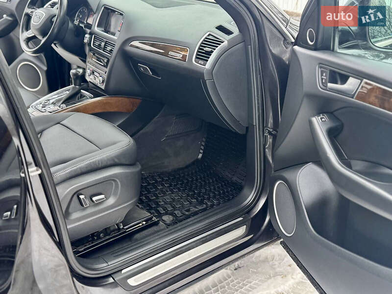 Внедорожник / Кроссовер Audi Q5 2015 в Дрогобыче