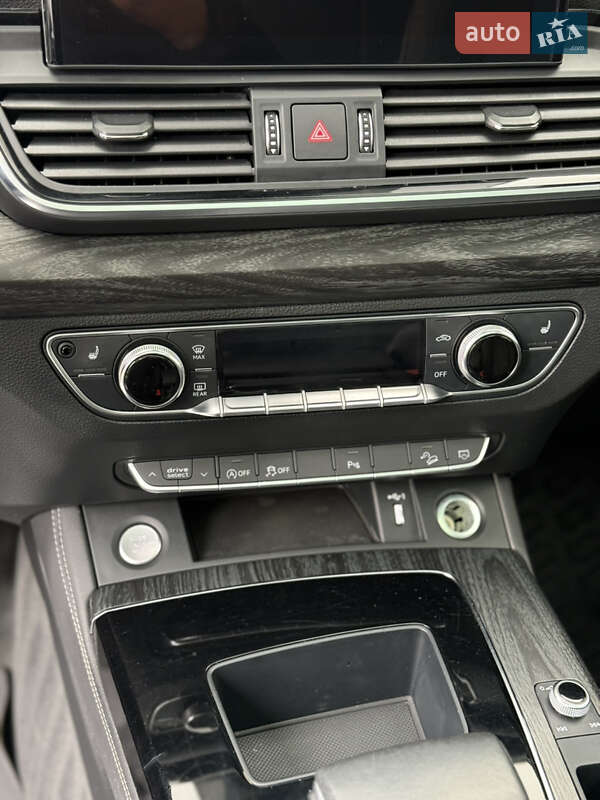 Внедорожник / Кроссовер Audi Q5 2020 в Ивано-Франковске