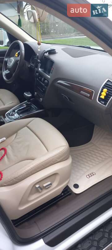 Позашляховик / Кросовер Audi Q5 2015 в Сокалі