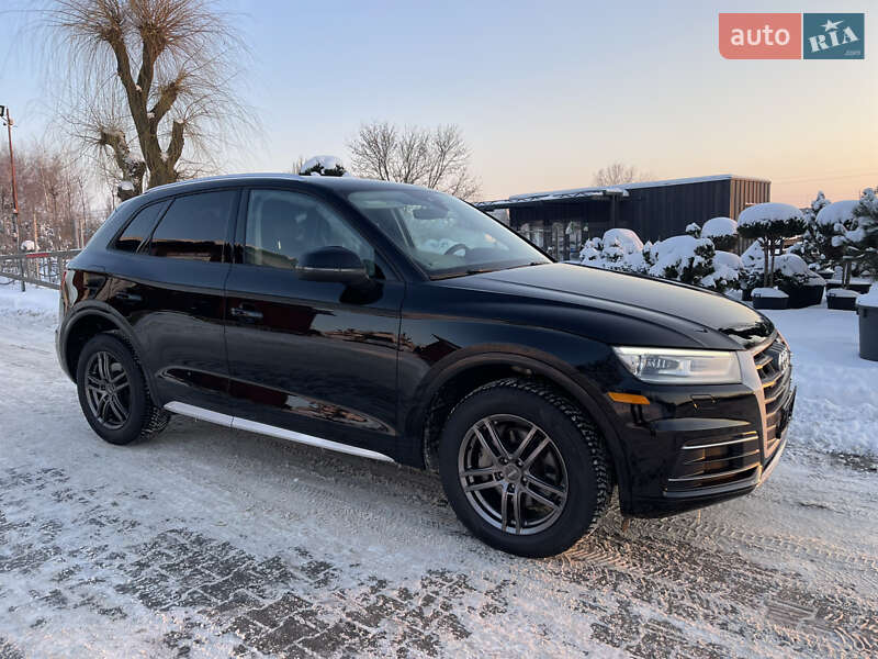 Внедорожник / Кроссовер Audi Q5 2018 в Луцке