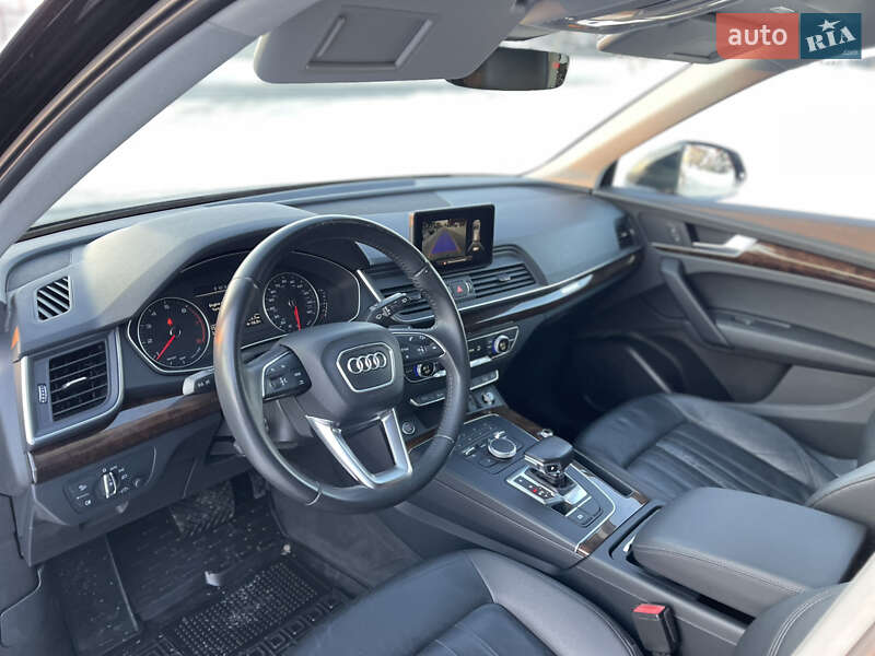 Внедорожник / Кроссовер Audi Q5 2018 в Луцке