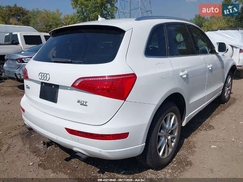 Внедорожник / Кроссовер Audi Q5 2011 в Черкассах