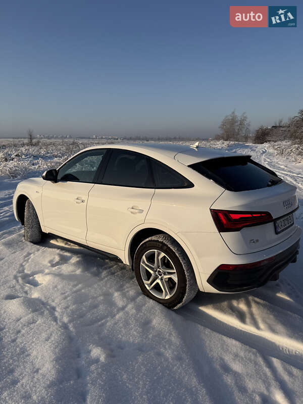 Внедорожник / Кроссовер Audi Q5 2023 в Киеве