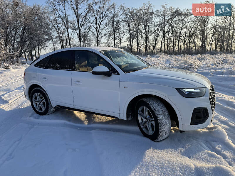 Внедорожник / Кроссовер Audi Q5 2023 в Киеве