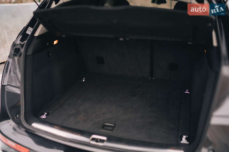 Внедорожник / Кроссовер Audi Q5 2012 в Луцке