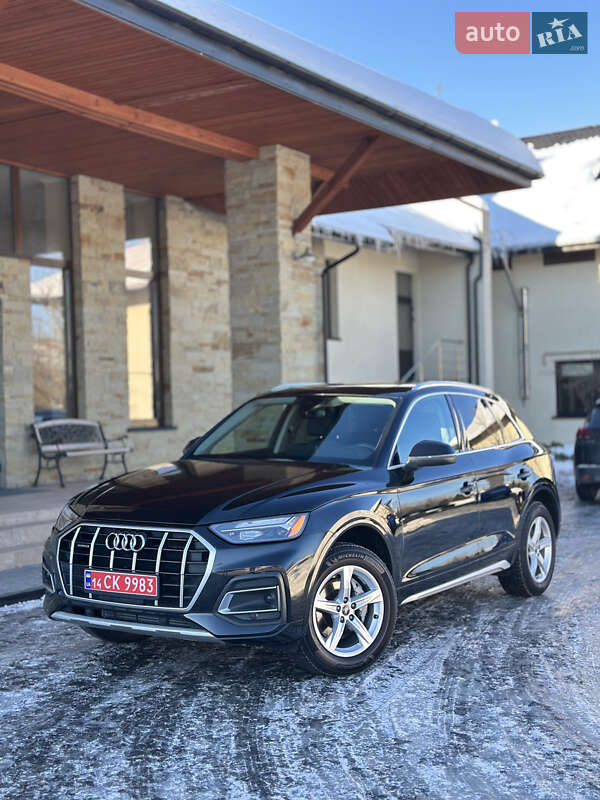 Внедорожник / Кроссовер Audi Q5 2021 в Львове