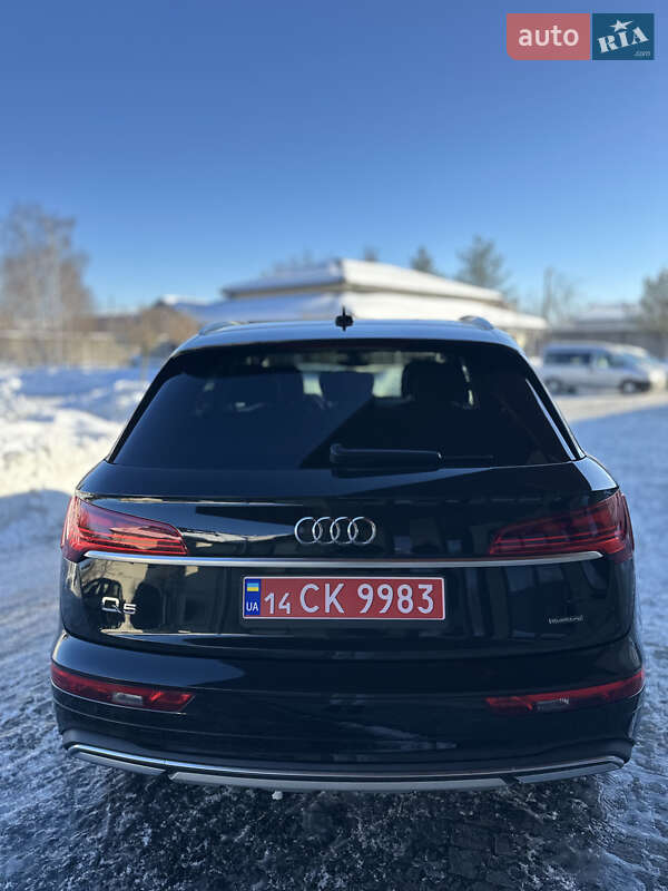 Внедорожник / Кроссовер Audi Q5 2021 в Львове