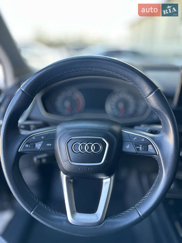 Внедорожник / Кроссовер Audi Q5 2021 в Львове