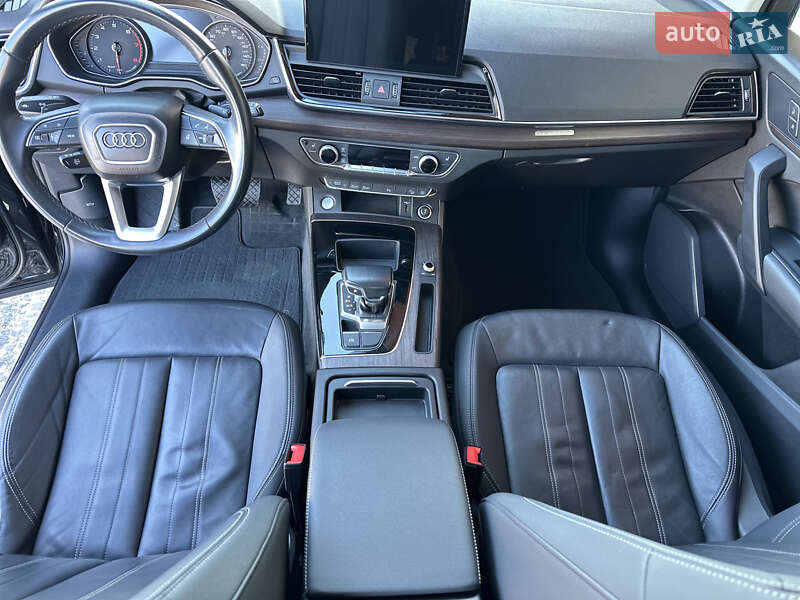 Внедорожник / Кроссовер Audi Q5 2021 в Львове