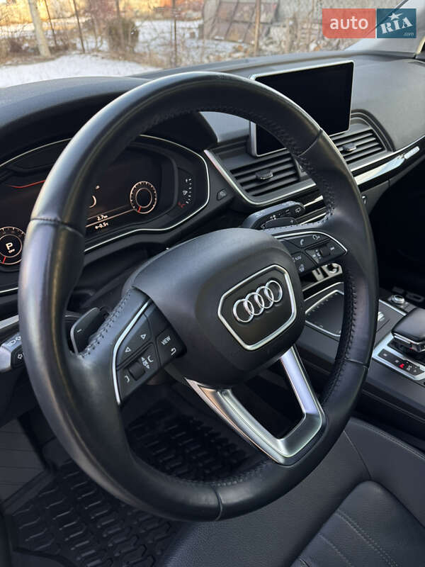 Внедорожник / Кроссовер Audi Q5 2018 в Самборе