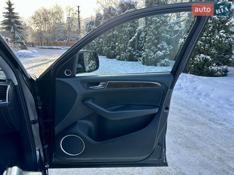 Внедорожник / Кроссовер Audi Q5 2016 в Киеве