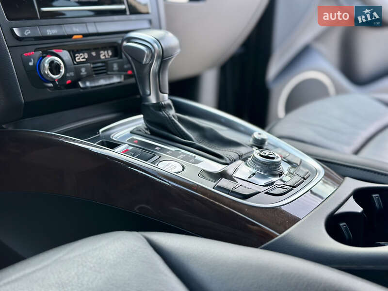 Внедорожник / Кроссовер Audi Q5 2016 в Киеве