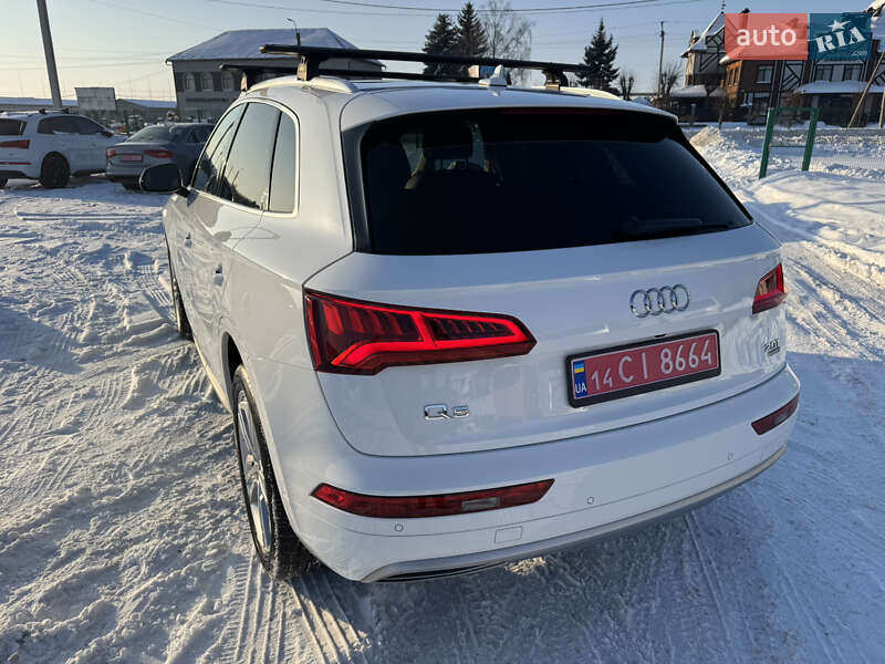 Внедорожник / Кроссовер Audi Q5 2018 в Луцке