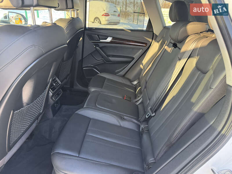 Внедорожник / Кроссовер Audi Q5 2018 в Луцке