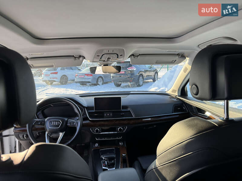 Внедорожник / Кроссовер Audi Q5 2018 в Луцке