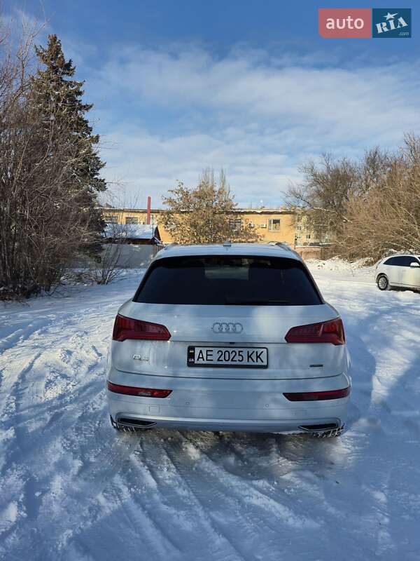 Внедорожник / Кроссовер Audi Q5 2019 в Запорожье