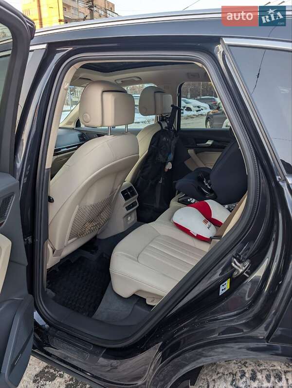 Позашляховик / Кросовер Audi Q5 2017 в Львові фото 17 Позашляховик / Кросовер Audi Q5 2017 в Львові