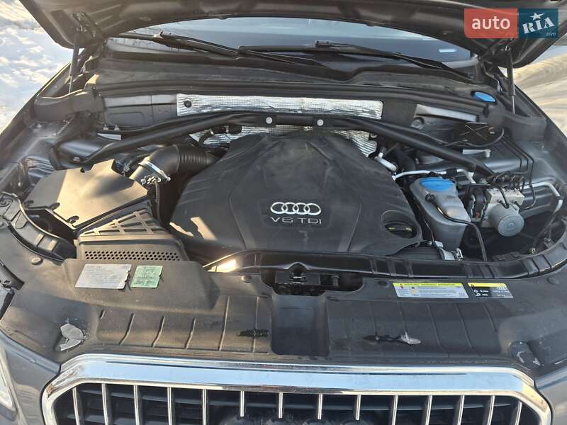 Внедорожник / Кроссовер Audi Q5 2014 в Каменец-Подольском