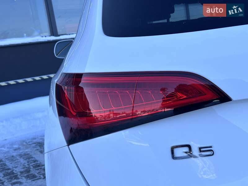 Внедорожник / Кроссовер Audi Q5 2013 в Тернополе