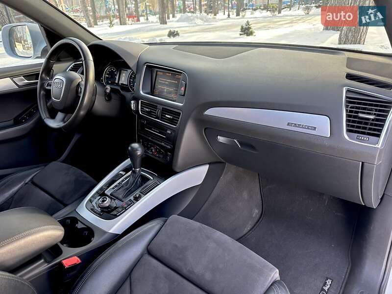 Внедорожник / Кроссовер Audi Q5 2011 в Харькове