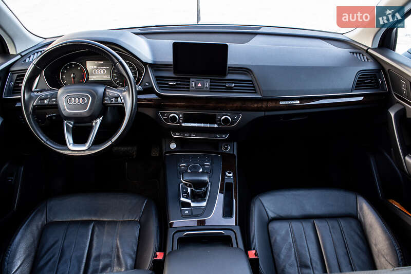 Внедорожник / Кроссовер Audi Q5 2018 в Львове