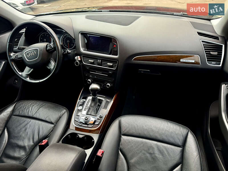 Внедорожник / Кроссовер Audi Q5 2015 в Ровно