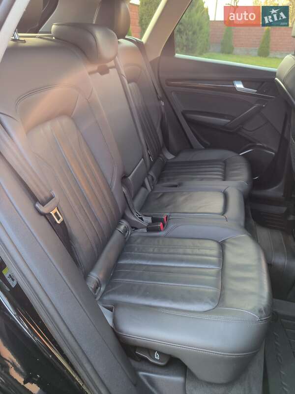 Позашляховик / Кросовер Audi Q5 2018 в Костопілі