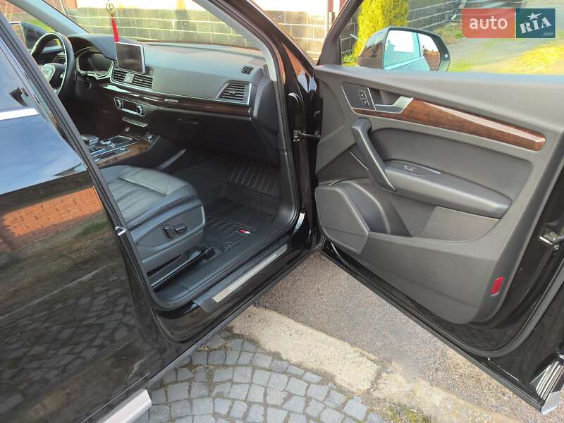 Позашляховик / Кросовер Audi Q5 2018 в Костопілі