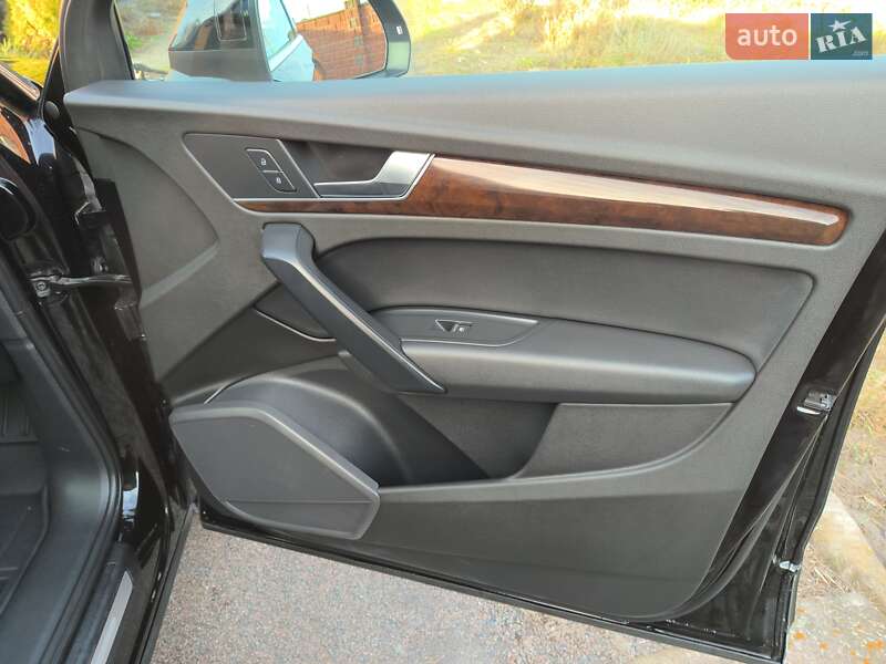 Позашляховик / Кросовер Audi Q5 2018 в Костопілі