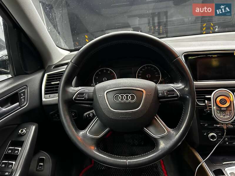 Внедорожник / Кроссовер Audi Q5 2016 в Черновцах