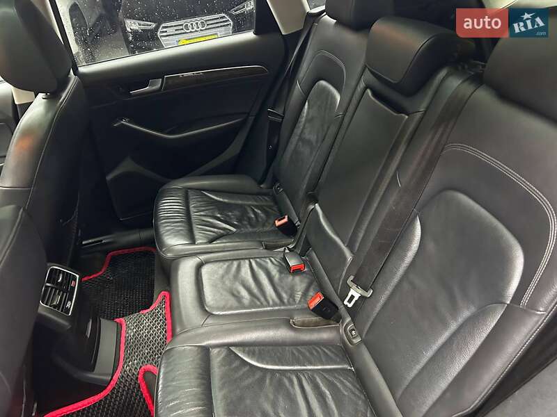 Внедорожник / Кроссовер Audi Q5 2016 в Черновцах