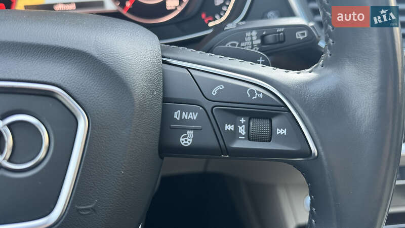 Позашляховик / Кросовер Audi Q5 2018 в Одесі